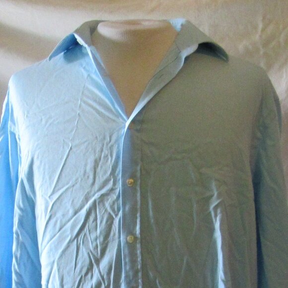 Charles Tyrwhitt Blue Herringbone Button Down Size 17/34 Classic Fit 100% Cotton - Picture 1 of 8